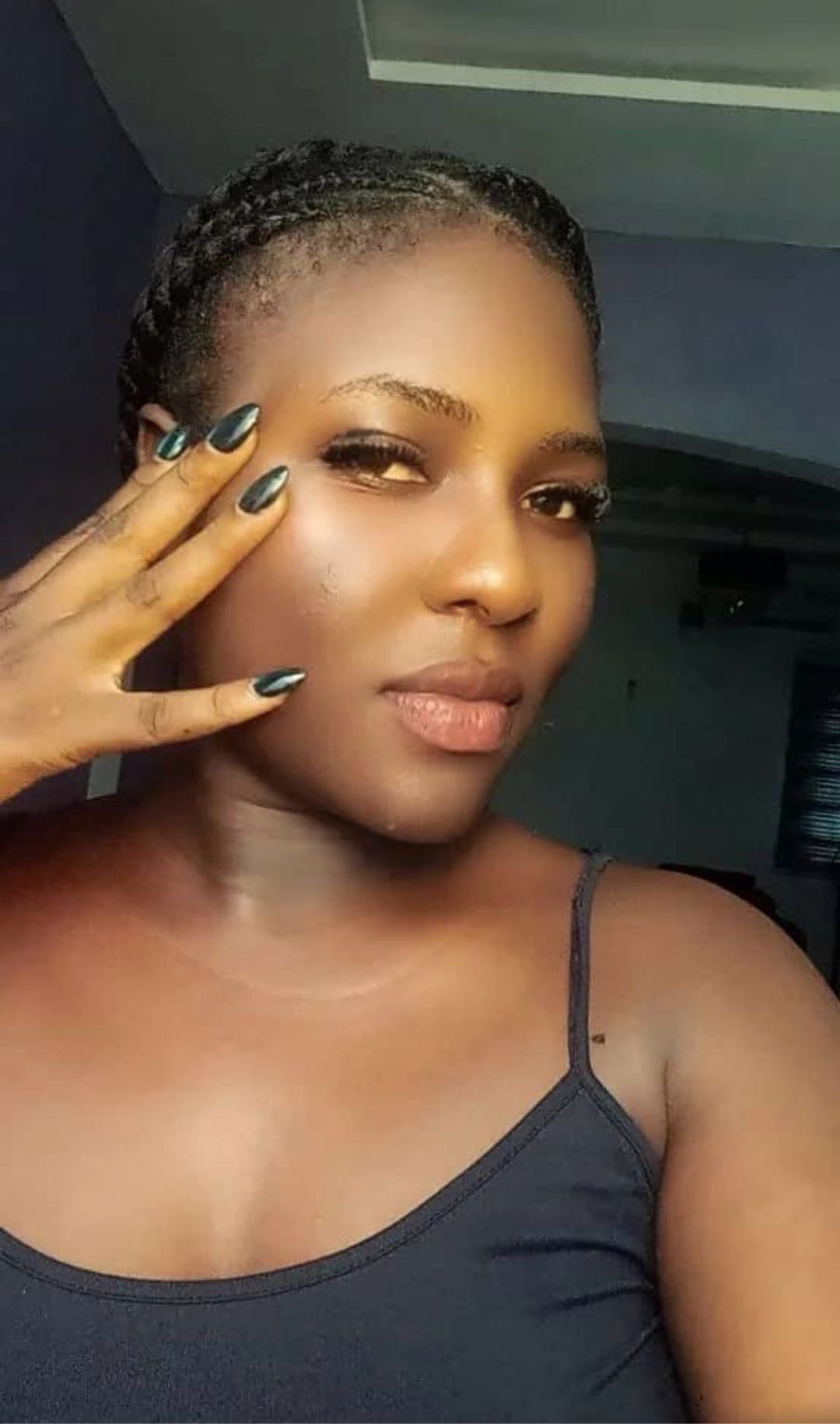 Golden, online for private video chat