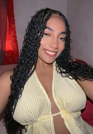 Sashaa, live video chat host from Dominican Republic